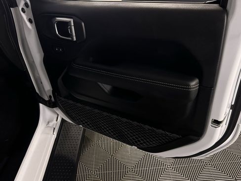 Used 2023 Jeep Wrangler Sahara w/ Cold Weather Group image 35