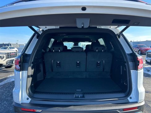 New 2026 GMC Acadia Elevation image 36