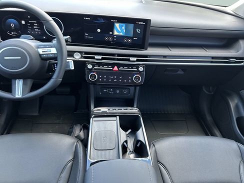 New 2026 Hyundai Tucson Limited FWD image 18