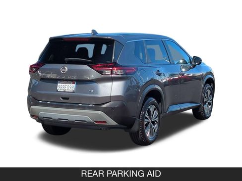 Used 2022 Nissan Rogue SV image 8