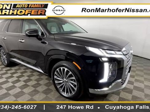 Used 2025 Hyundai Palisade Calligraphy FWD image 1