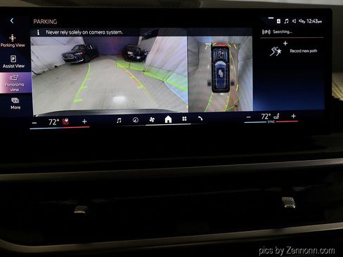 Used 2025 BMW X7 xDrive40i w/ Premium Package image 22