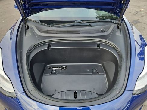 Used 2020 Tesla Model 3 Performance image 28