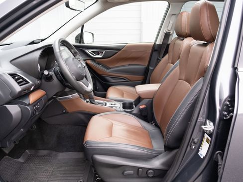 Used 2022 Subaru Forester Touring w/ Popular Package #3 image 18