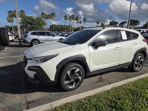 Used 2024 Subaru Crosstrek 2.5i Limited AWD/4WD image 3