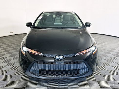 Used 2022 Toyota Corolla LE FWD image 8
