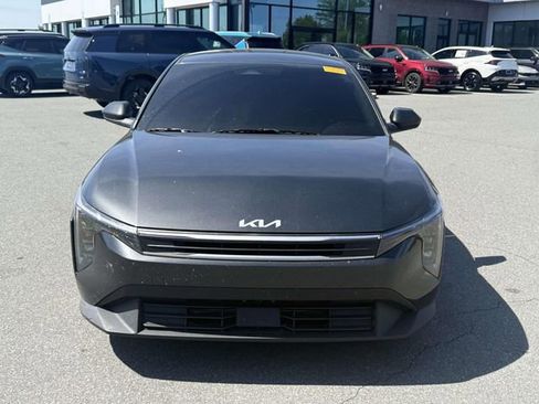 Certified 2025 Kia K4 FWD image 2