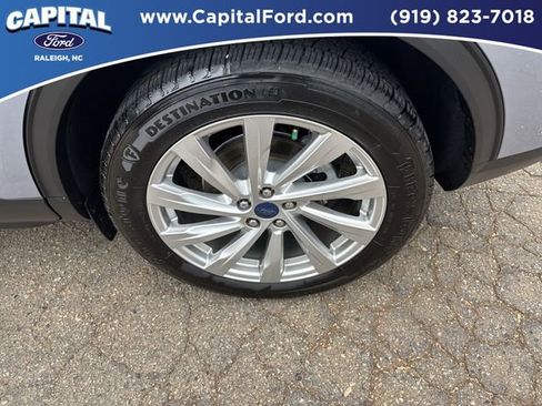 Certified 2022 Ford Escape Titanium w/ Titanium Elite Package image 13