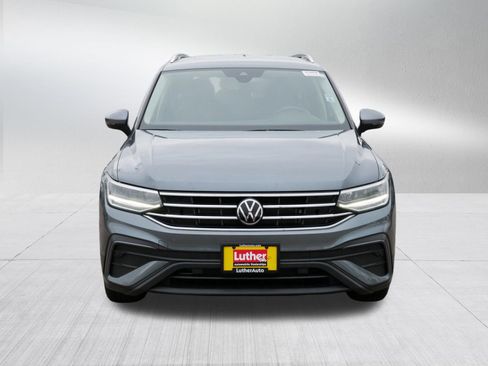 Certified 2023 Volkswagen Tiguan SE image 2
