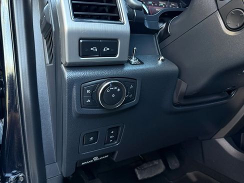 Used 2022 Ford F450 Platinum w/ FX4 Off-Road Package AWD/4WD image 41