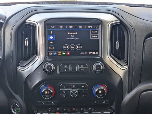 Used 2019 Chevrolet Silverado 1500 RST image 19