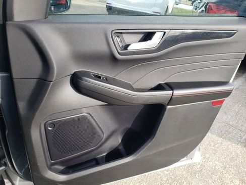 Used 2024 Ford Escape ST-Line image 29