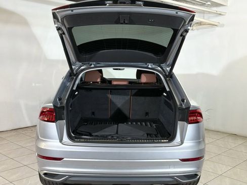 Used 2022 Audi Q8 Premium w/ Convenience Package image 23