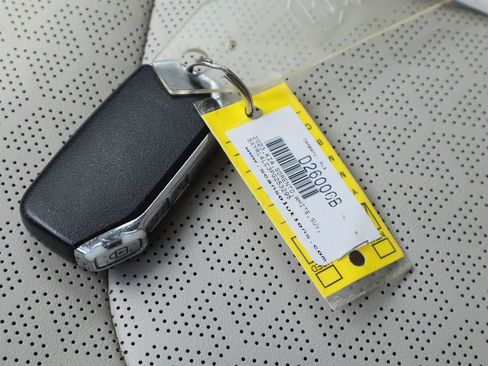 Used 2023 Kia Sorento S w/ Panoramic Sunroof Package FWD image 33