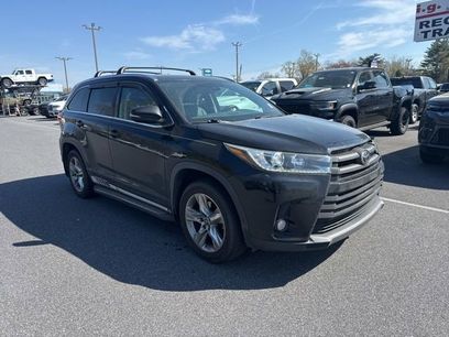 Used 2019 Toyota Highlander Limited w/ Carpet Mat Package (TMS)