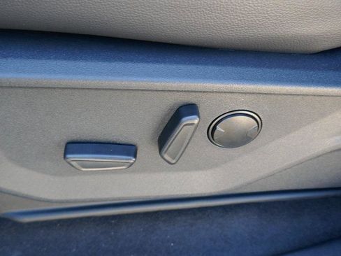 New 2025 Ford F150 Lariat w/ Equipment Group 501A Mid image 16