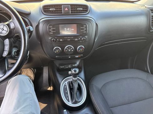 Used 2016 Kia Soul + w/ Designer's Package FWD image 15