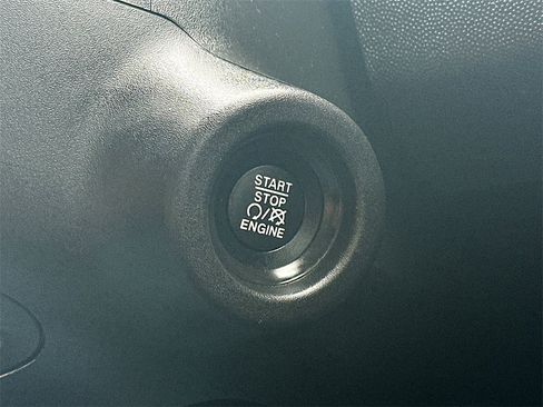 Used 2024 RAM ProMaster 3500 w/ Cold Weather Group image 27