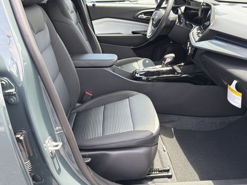 New 2026 Chevrolet Trax LT w/ Driver Confidence Package FWD image 13