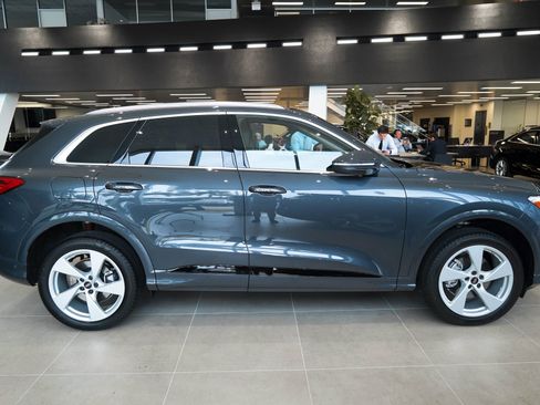 New 2025 Audi Q5 Premium Plus image 7