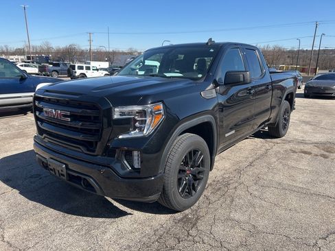Used 2019 GMC Sierra 1500 Elevation w/ Elevation Value Package image 3