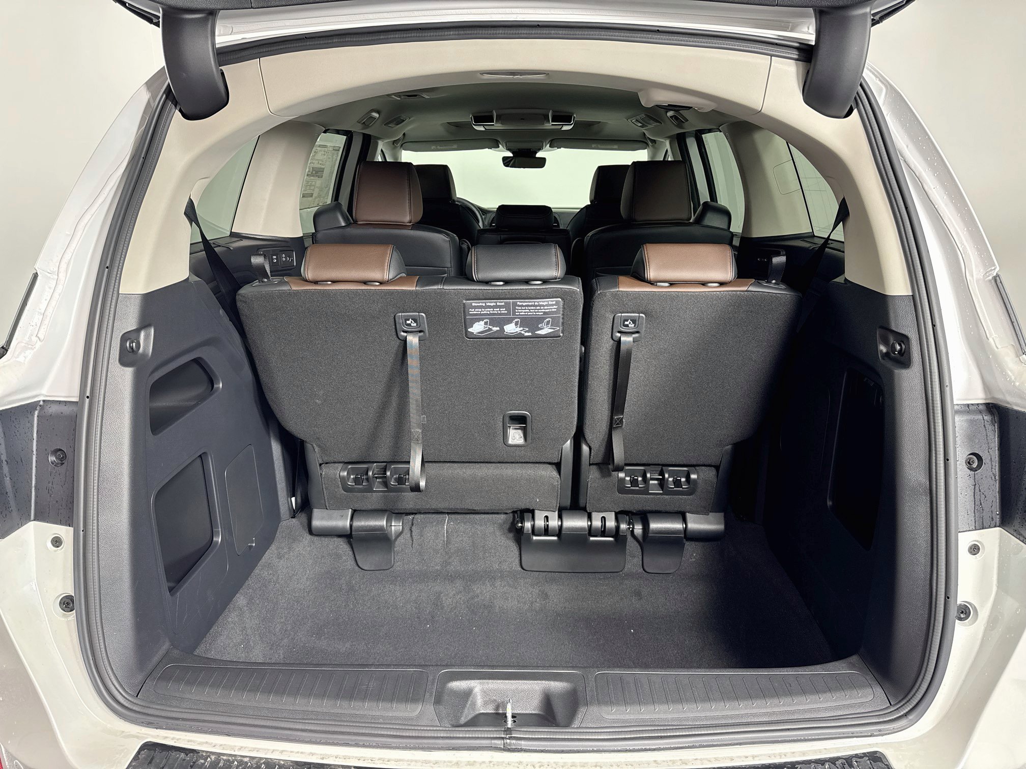 New 2027 Honda Odyssey Elite image 28