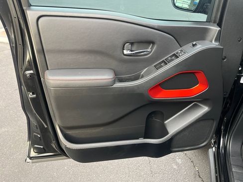 Used 2022 Nissan Frontier PRO-4X w/ Off-Road Protection Package image 11