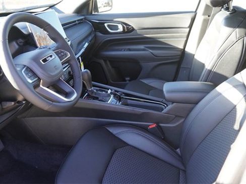 New 2026 Jeep Compass Latitude image 19