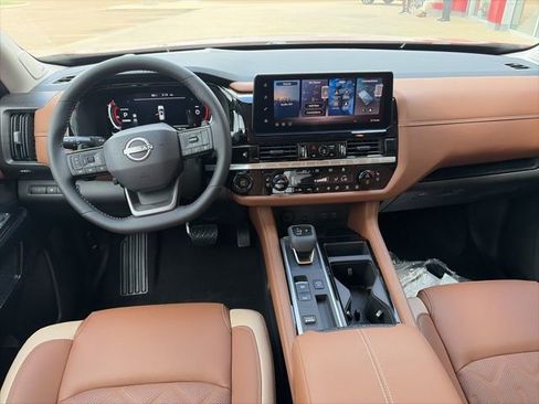 New 2026 Nissan Pathfinder Platinum FWD image 11