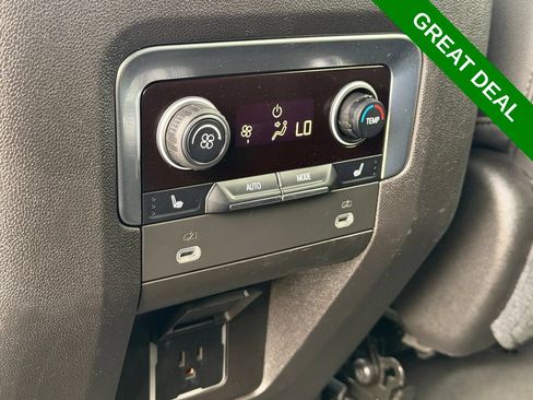 Used 2021 Chevrolet Suburban Premier w/ Texas Edition RWD image 40
