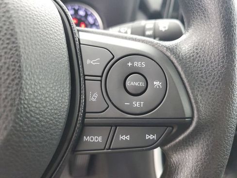 Used 2021 Toyota RAV4 XLE FWD image 24
