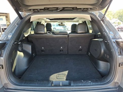 Used 2019 Jeep Cherokee Limited image 27