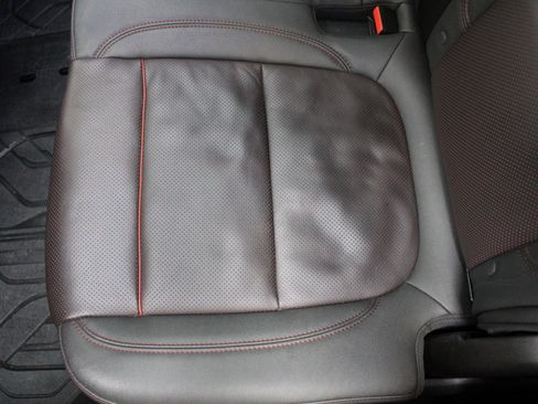 Used 2023 Chevrolet Blazer RS w/ Enhanced Convenience Package image 25