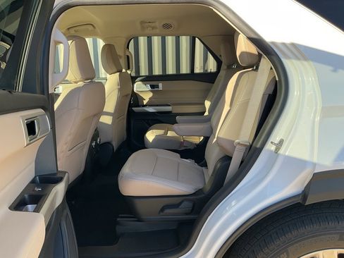 Used 2023 Ford Explorer Limited w/ Equipment Group 301A image 21