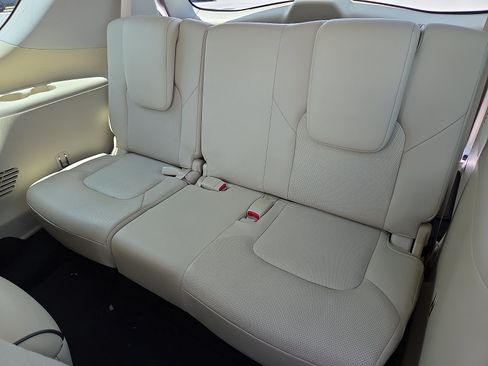 Used 2018 INFINITI QX80 2WD w/ Driver Assistance Package image 10