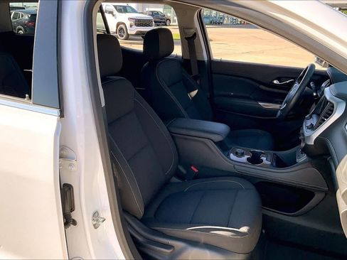 Certified 2023 GMC Acadia SLE FWD image 10