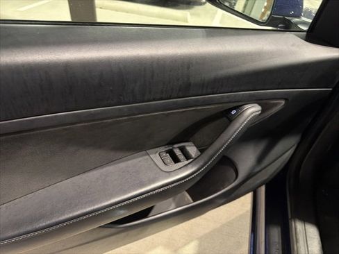Used 2021 Tesla Model 3 Standard Range Plus image 9