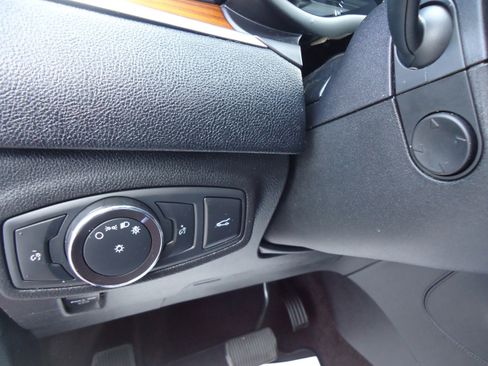 Used 2019 Lincoln MKC Reserve w/ MKC Climate Package image 15