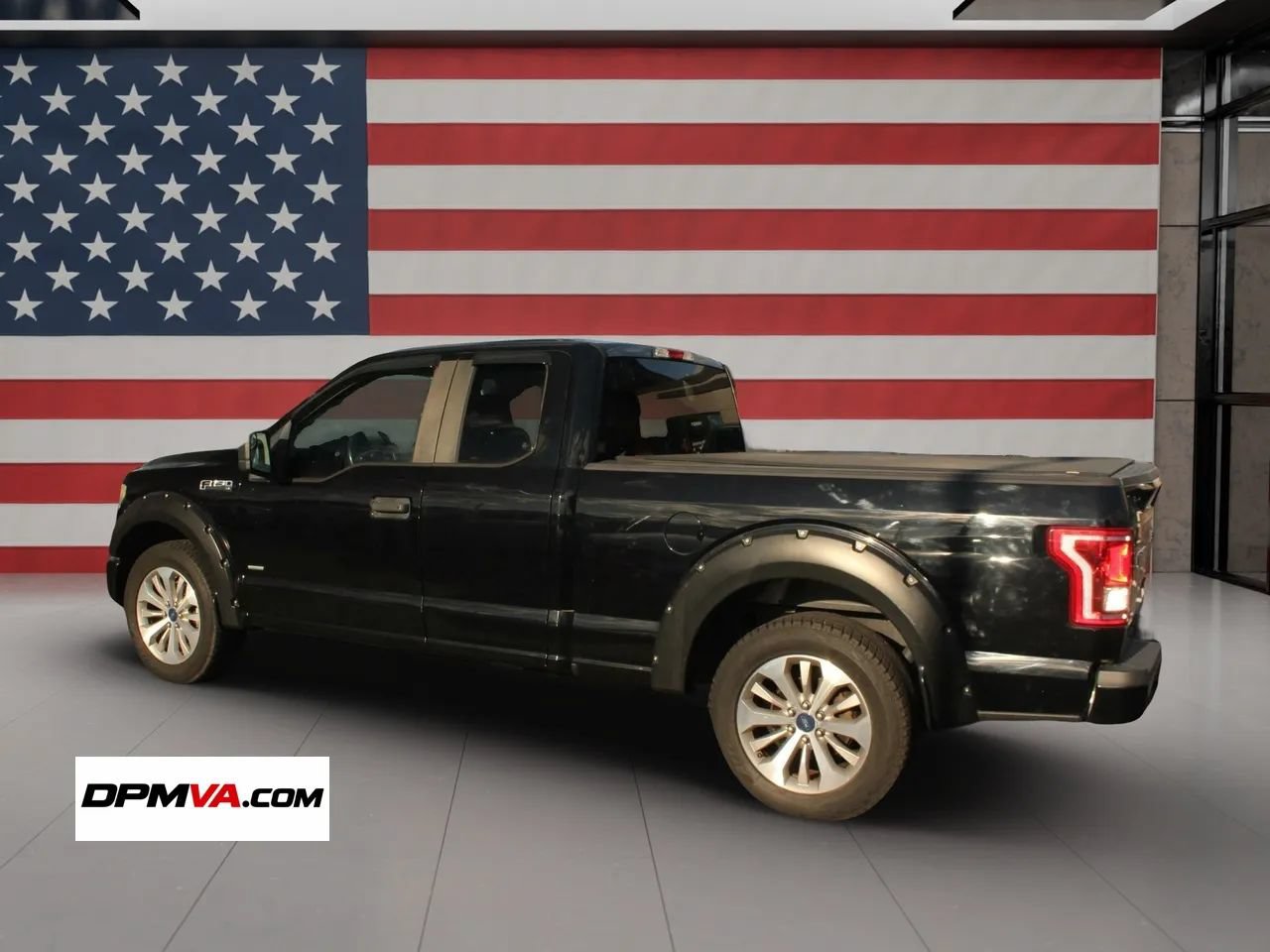 Used 2017 Ford F150 XL w/ Equipment Group 101A Mid RWD image 5