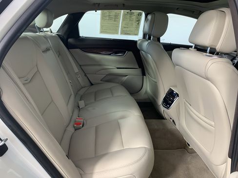 Used 2013 Cadillac XTS Premium FWD image 39