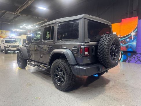 Used 2023 Jeep Wrangler Unlimited w/ Cold Weather Group AWD/4WD image 3