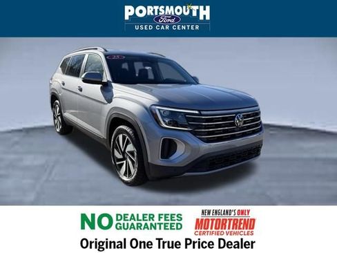 Used 2025 Volkswagen Atlas SE image 23