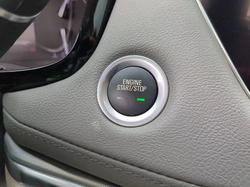 Used 2019 Cadillac XT5 Luxury image 32