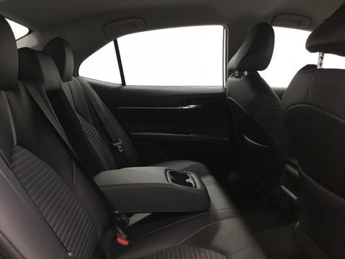 Used 2024 Toyota Camry SE FWD image 16