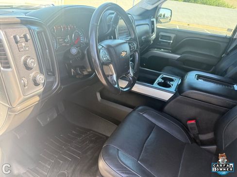 Used 2018 Chevrolet Silverado 1500 LTZ Z71 w/ LTZ Plus Package AWD/4WD image 19