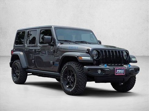 Used 2023 Jeep Wrangler Unlimited w/ Cold Weather Group AWD/4WD image 3