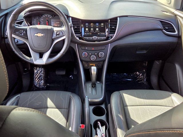 Used 2019 Chevrolet Trax LT w/ Redline Edition AWD/4WD image 13