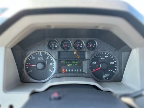 Used 2009 Ford F250 XLT image 11