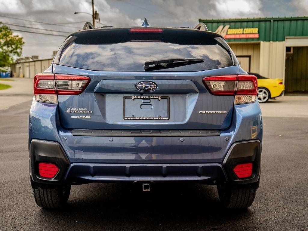 Used 2020 Subaru Crosstrek 2.0i Limited w/ Moonroof Package w/Navigation AWD/4WD image 3