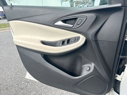 Used 2020 Buick Encore GX Select w/ Sport Touring Package image 18